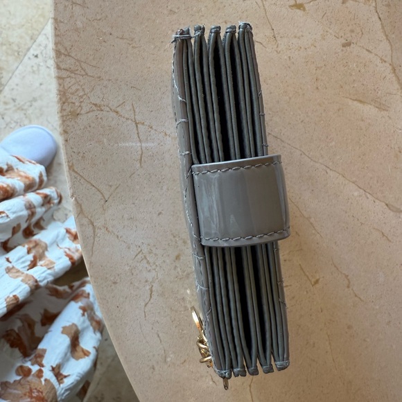 Lady Dior Jasmine Card Holder in Sky Blue Patent Cannage Calfskin - Picture 4 of 9